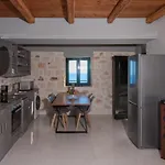 Xigia Escape *